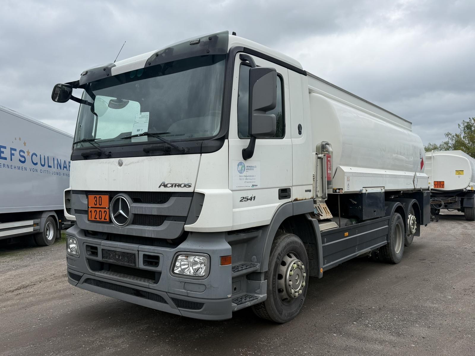 Mercedes-Benz Actros 2541 Willig3Kammer*20.000L*Prüfung 12.30*