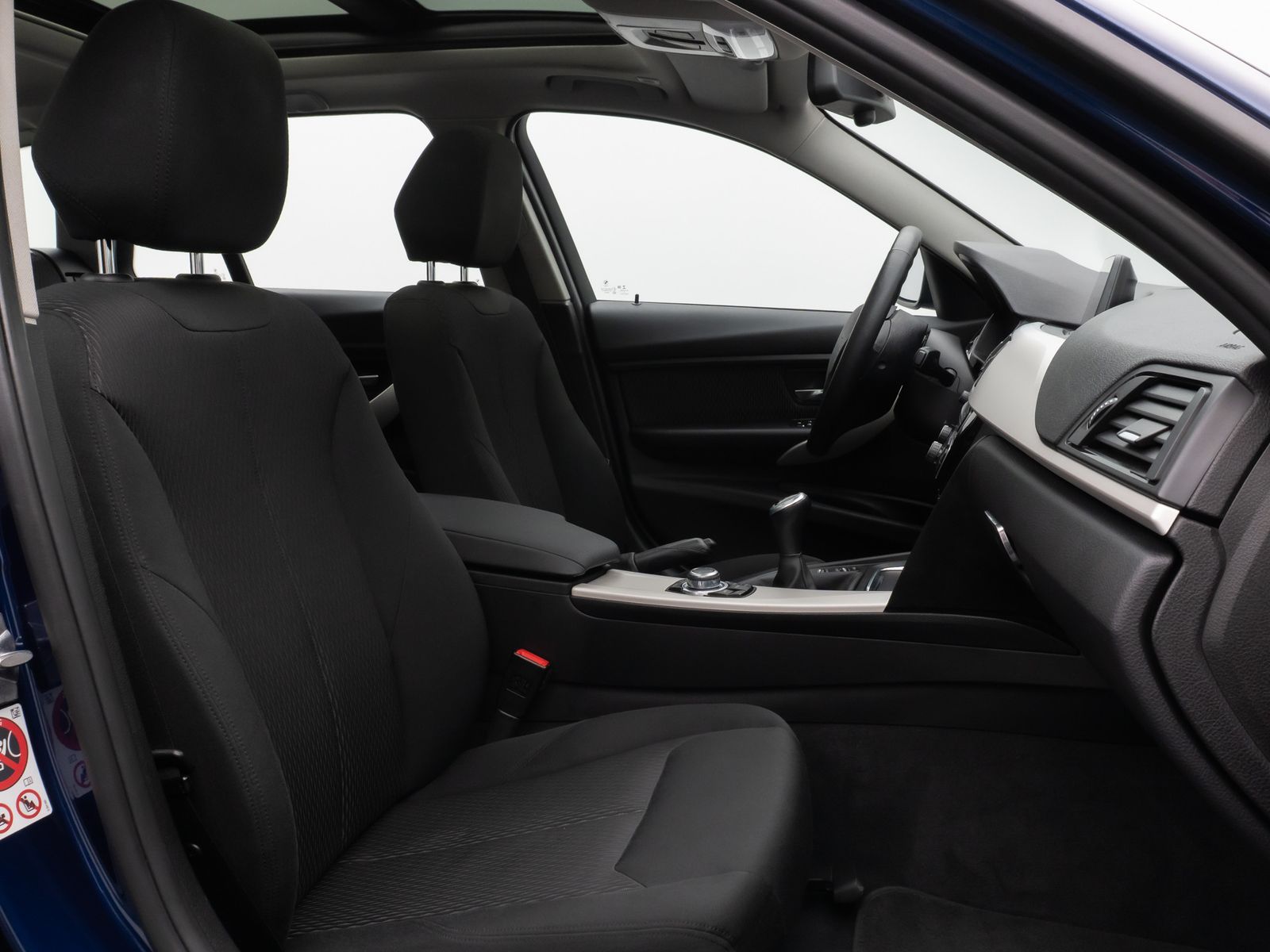 Fahrzeugabbildung BMW 320d xD Advantage Panorama Lordos AHK PDChint.