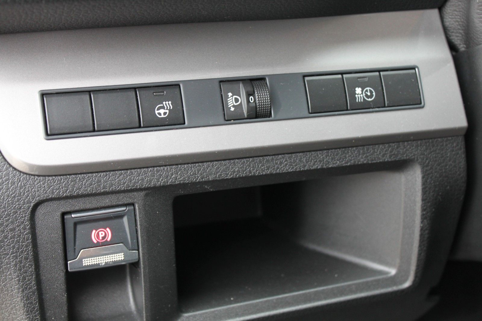 Fahrzeugabbildung Fiat FIAT Scudo Multicab L3 2.0 180 AT8