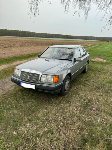 Mercedes-Benz Mercedes 260E W124 TÜV 2/26