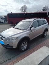Chevrolet Captiva 2.4 LS 2WD 7-Sitzer LS - Chevrolet Captiva in Essen