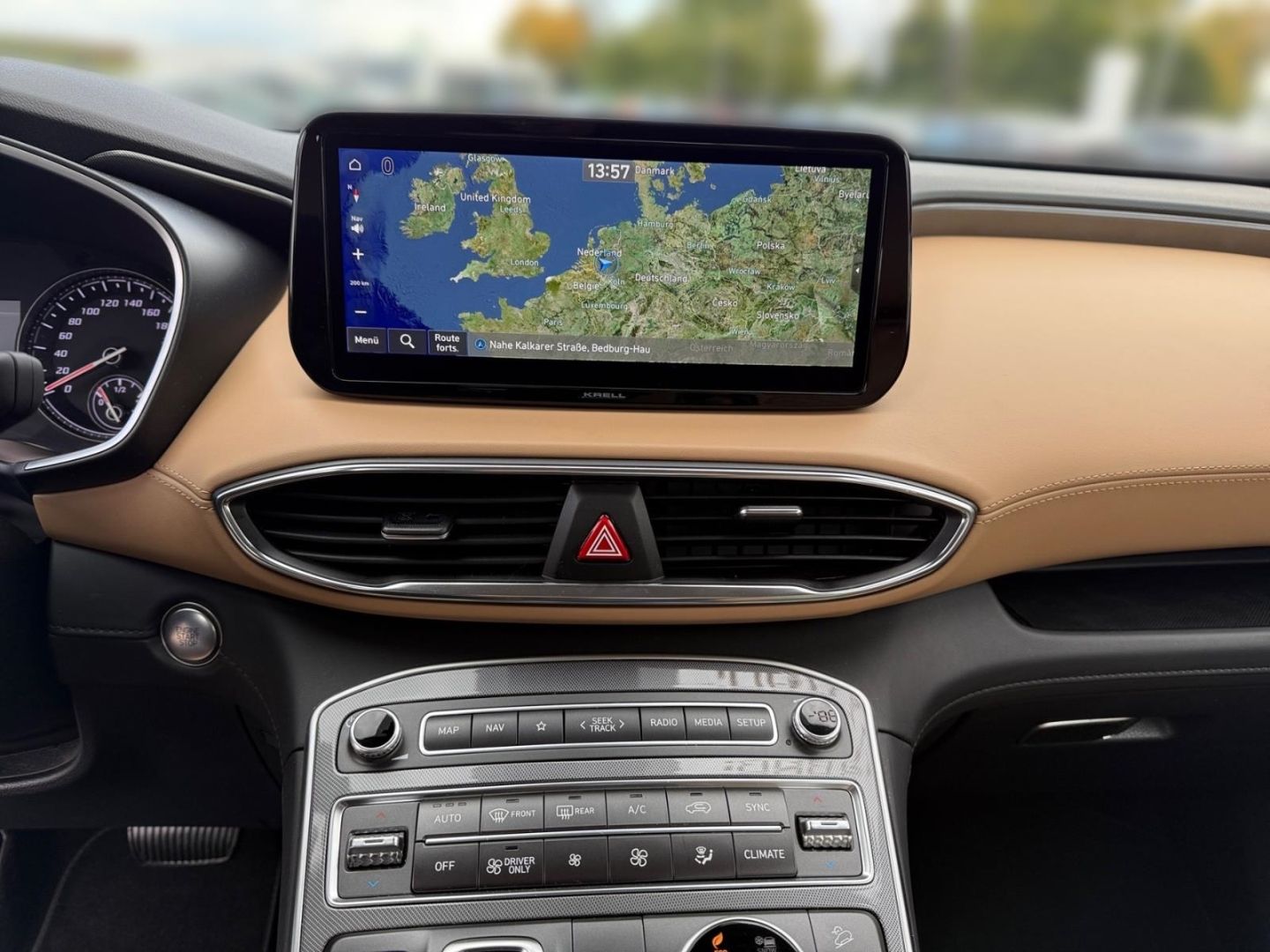 Fahrzeugabbildung Hyundai SANTA FE 1.6T 4WD Hybrid Trend  Navi Kamera LED