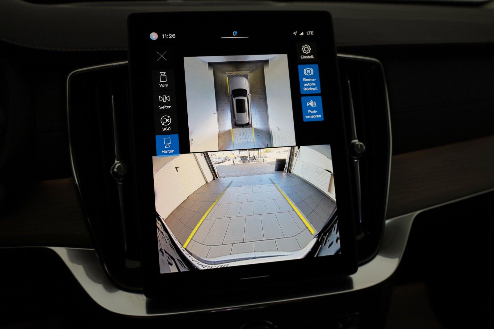 Fahrzeugabbildung Volvo XC90 Plus Bright AWD,7Sitze4xSH,360Kam.,HUD,,AHK