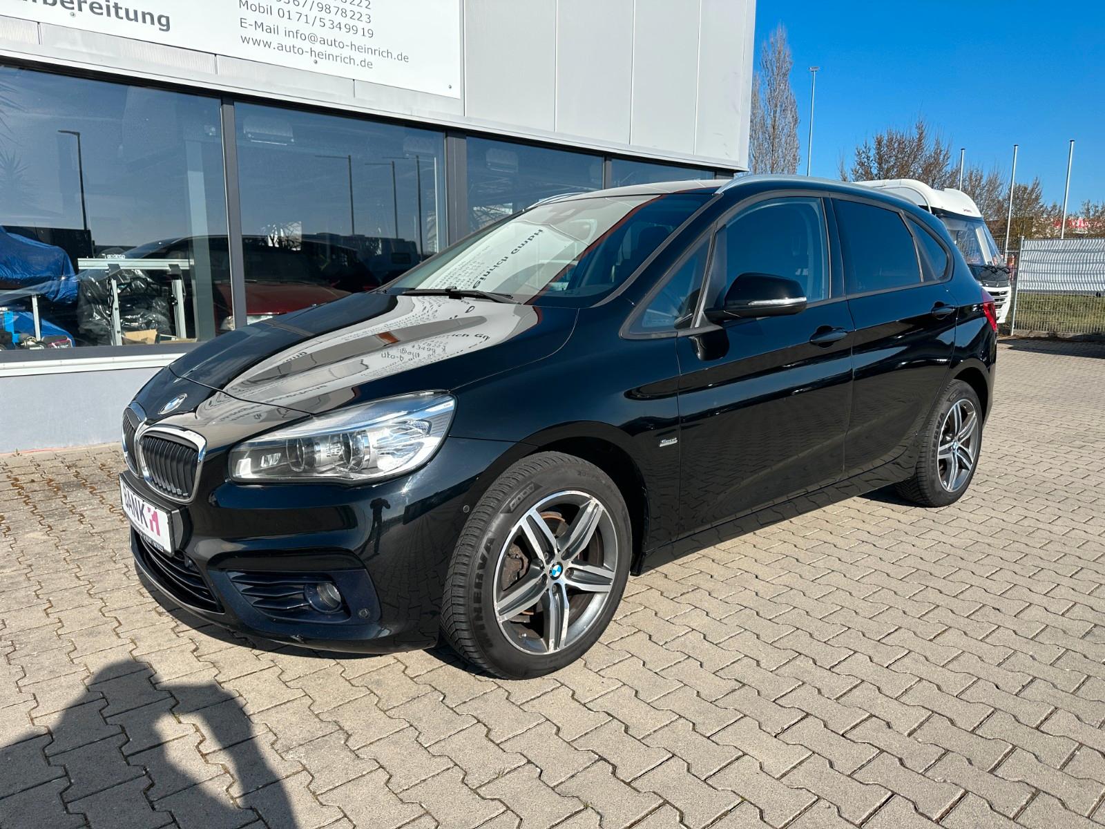BMW 218 d Active Tourer Autom. Sport Line Navi*PDC