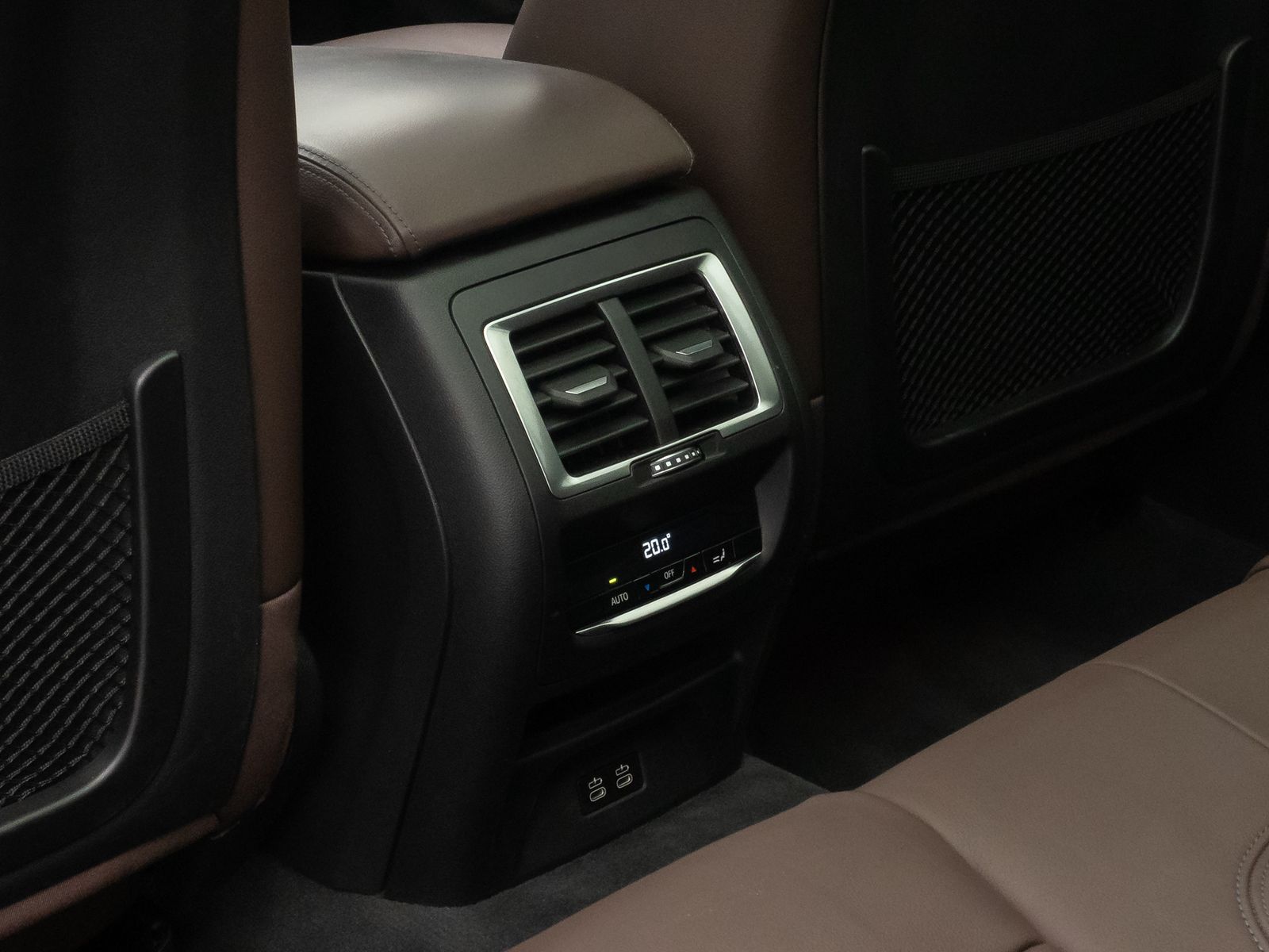 Fahrzeugabbildung BMW iX3 IMPRESSIVE 360&deg;Komfort HUD DAB Alarm Panoram