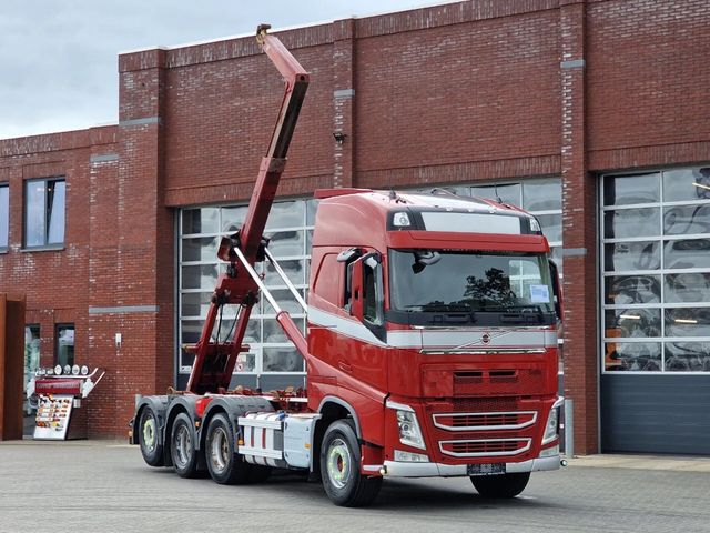 Volvo FH 13.540 8x4 - HIAB Hooklift 24T year 2017 - Re