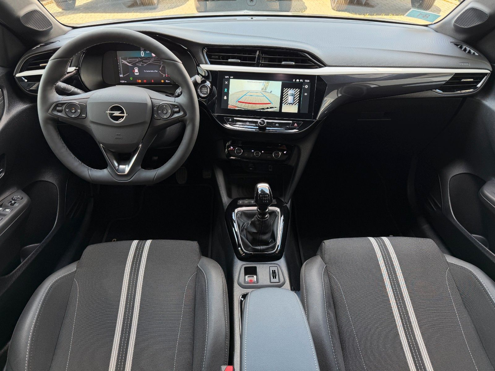 Fahrzeugabbildung Opel Corsa F 1.2 Turbo GS KlimaA,LED,Navi,SHZ,Kam.,LM