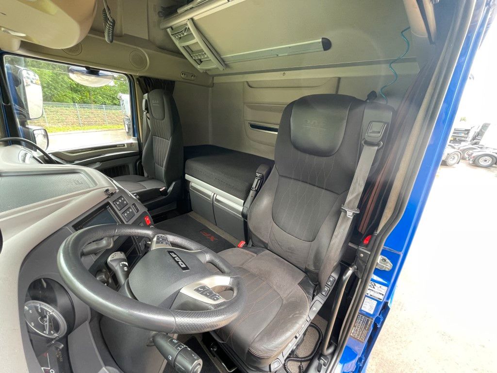 Fahrzeugabbildung DAF FT XF 530 SSC LD