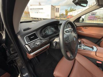 BMW 530 Gran Turismo - 11