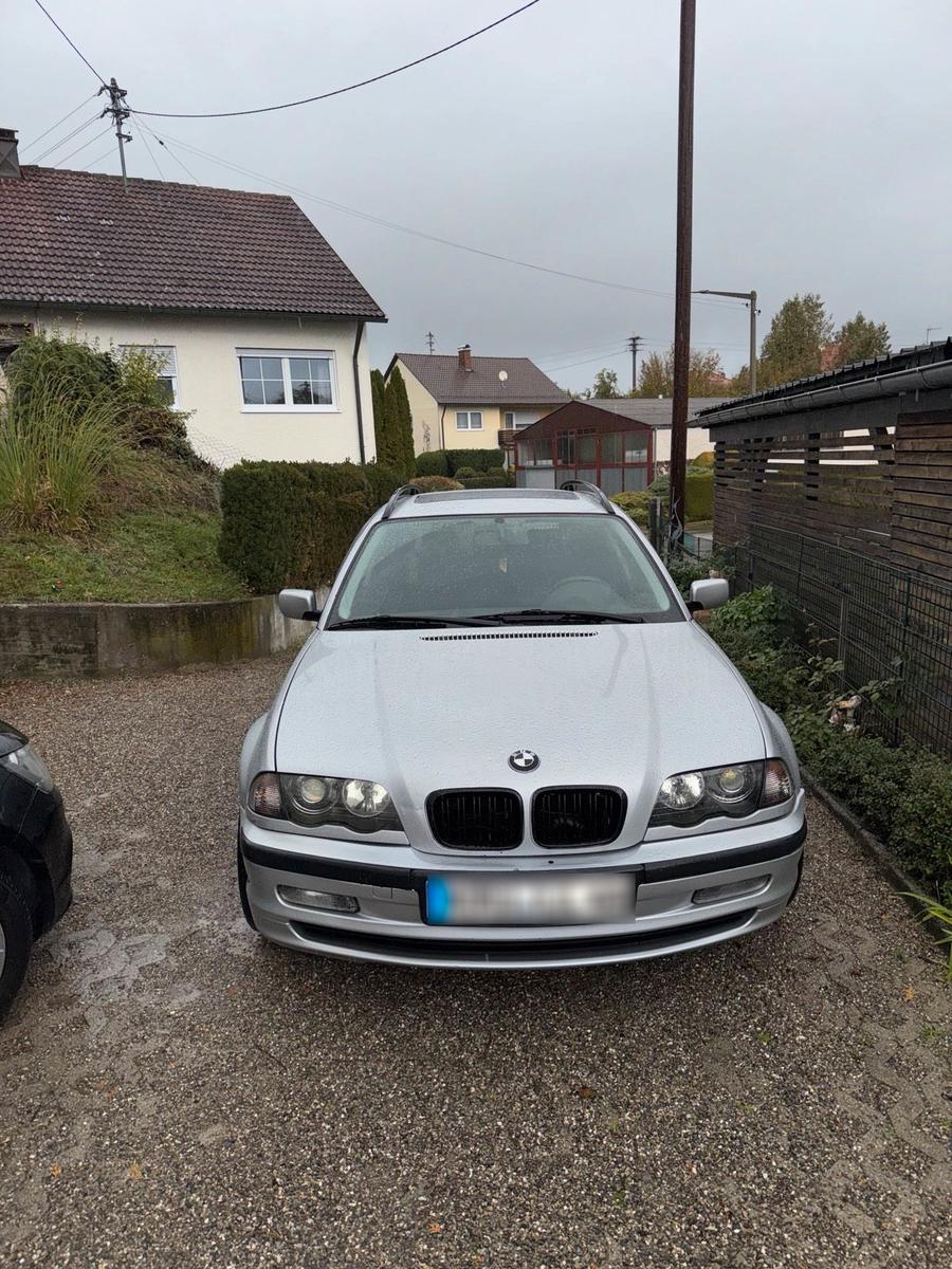 BMW 330