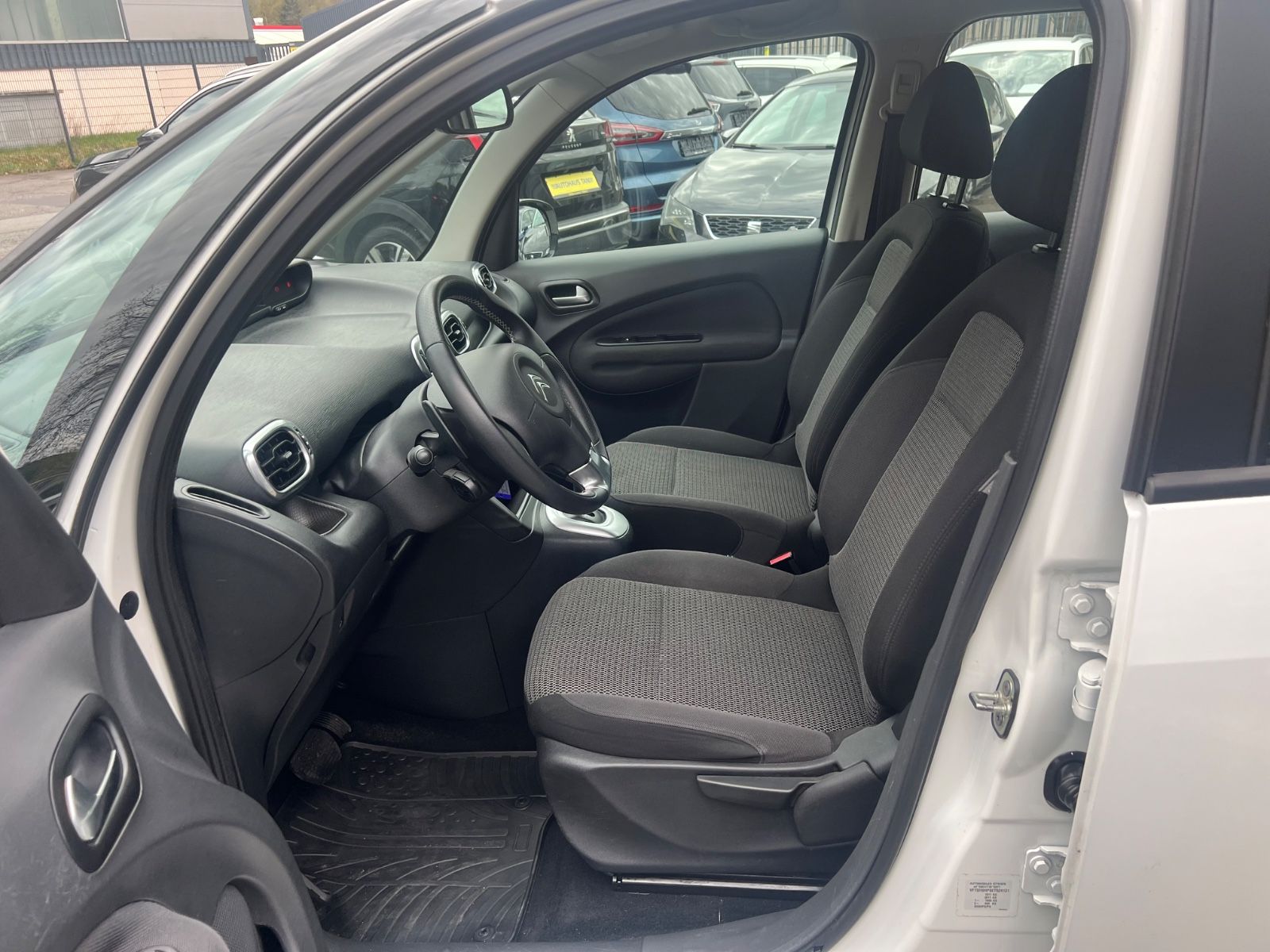 Fahrzeugabbildung Citroën C3 Picasso Selection * AUTOMATIK *SCHECKHEFT*