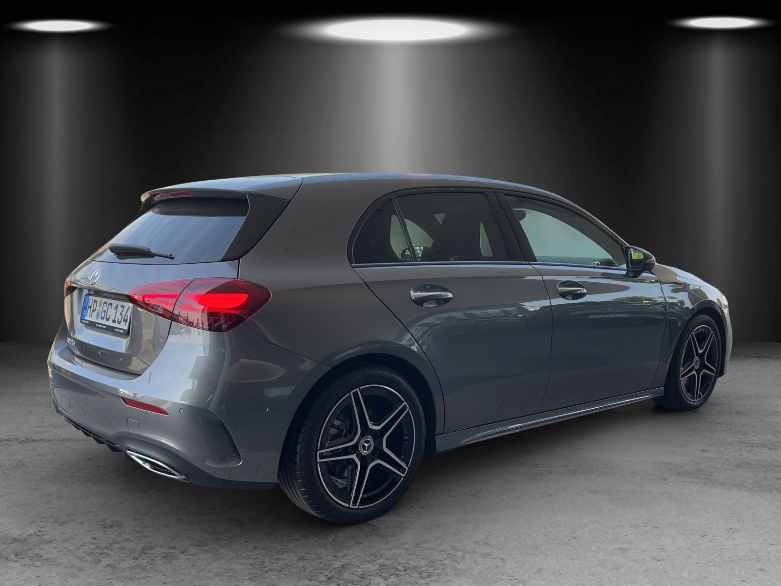 Fahrzeugabbildung Mercedes-Benz A 220 d AMG PANO KeyGo LED Totwinkel