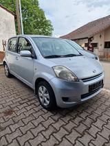 Daihatsu Sirion 1.0 - - graue Daihatsu Sirion