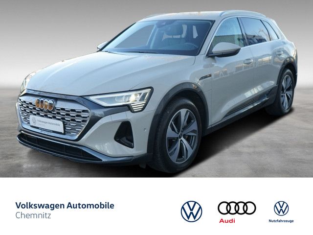 Audi Q8 e-tron advanced 55 quattro *Luftfed.*Standh.*