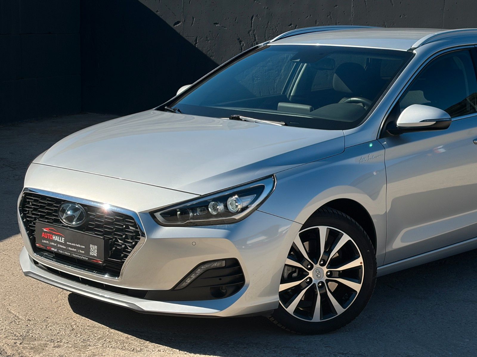 Fahrzeugabbildung Hyundai i30 1.4 T-GDI All Inclusive ACC CAM CarPlay