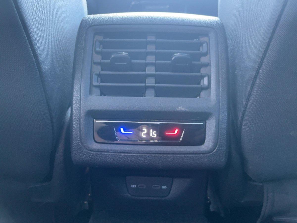 Volkswagen Golf GTI 2.0 TSI DSG NAVI+BLACK+PANO+KAM+LED+ACC, миниатюра 17