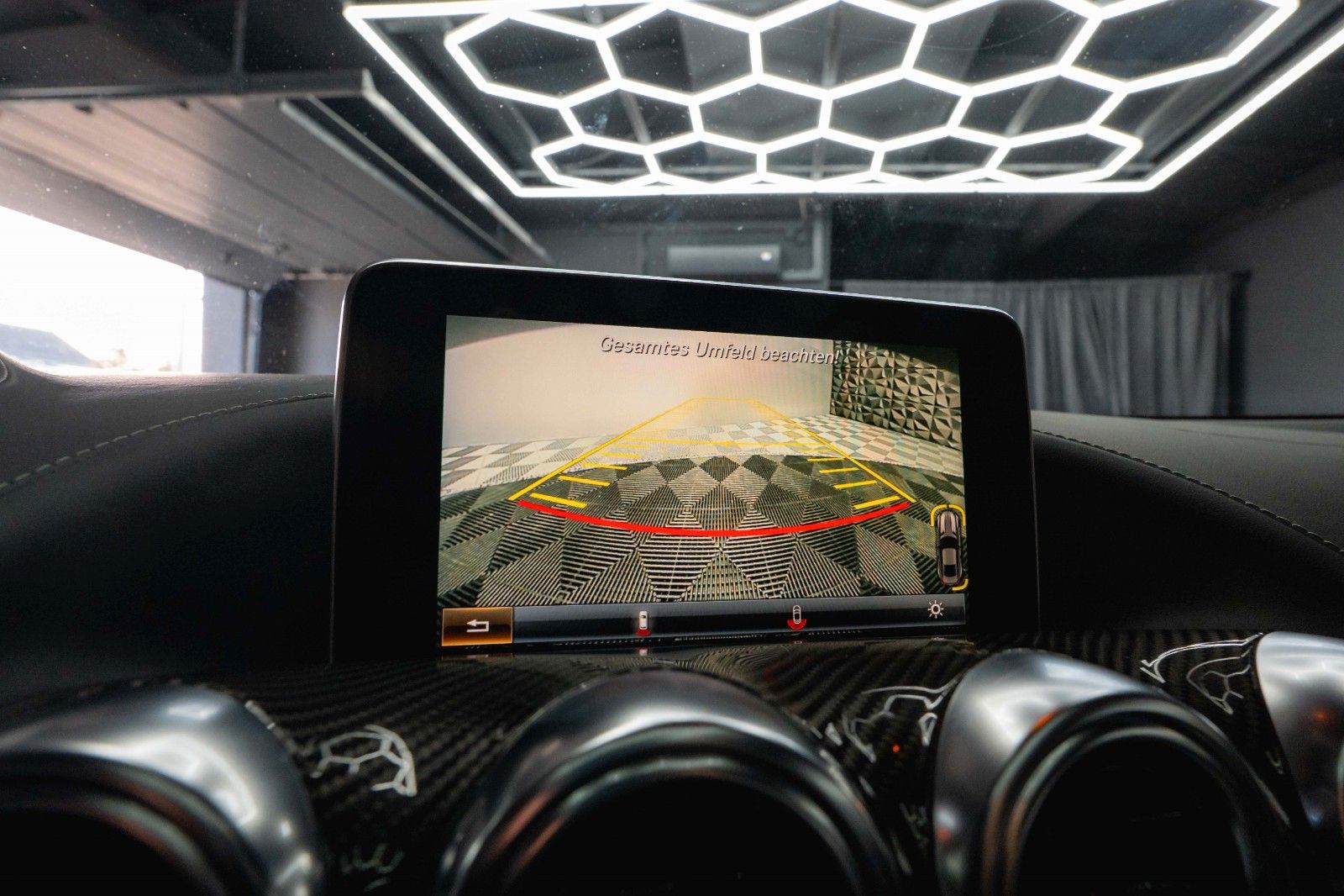 Fahrzeugabbildung Mercedes-Benz AMG GT C Performance Carbon *Burmester*Pano*LED*