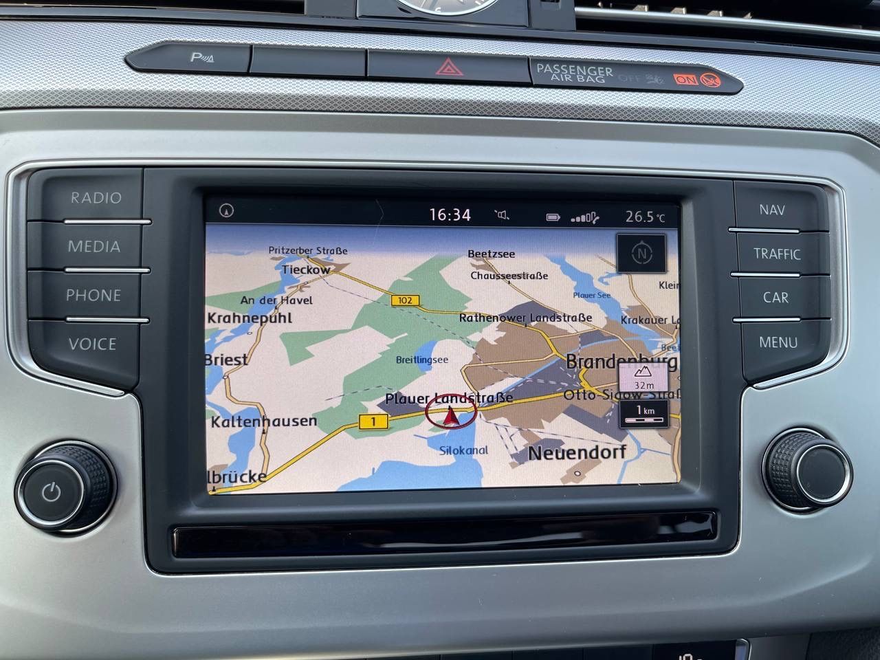 Fahrzeugabbildung Volkswagen Passat 1.4 TSI Comfortline*ParkPilot*AppConnect*