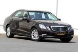 Mercedes-Benz E 350 CGI AUTOM.°LEDER°ABSTANDS°TÜV NEU°GARANTIE - gebrauchte Mercedes-Benz E 350 aus dem Jahr 2010