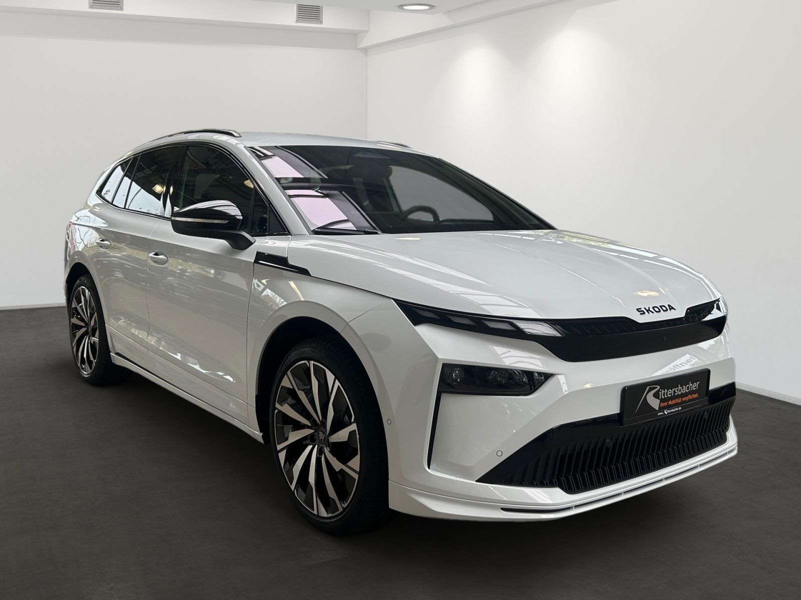Skoda Enyaq Sportline 85 (82 kWh) 210 kW 1-Gang-Automa imagem 3