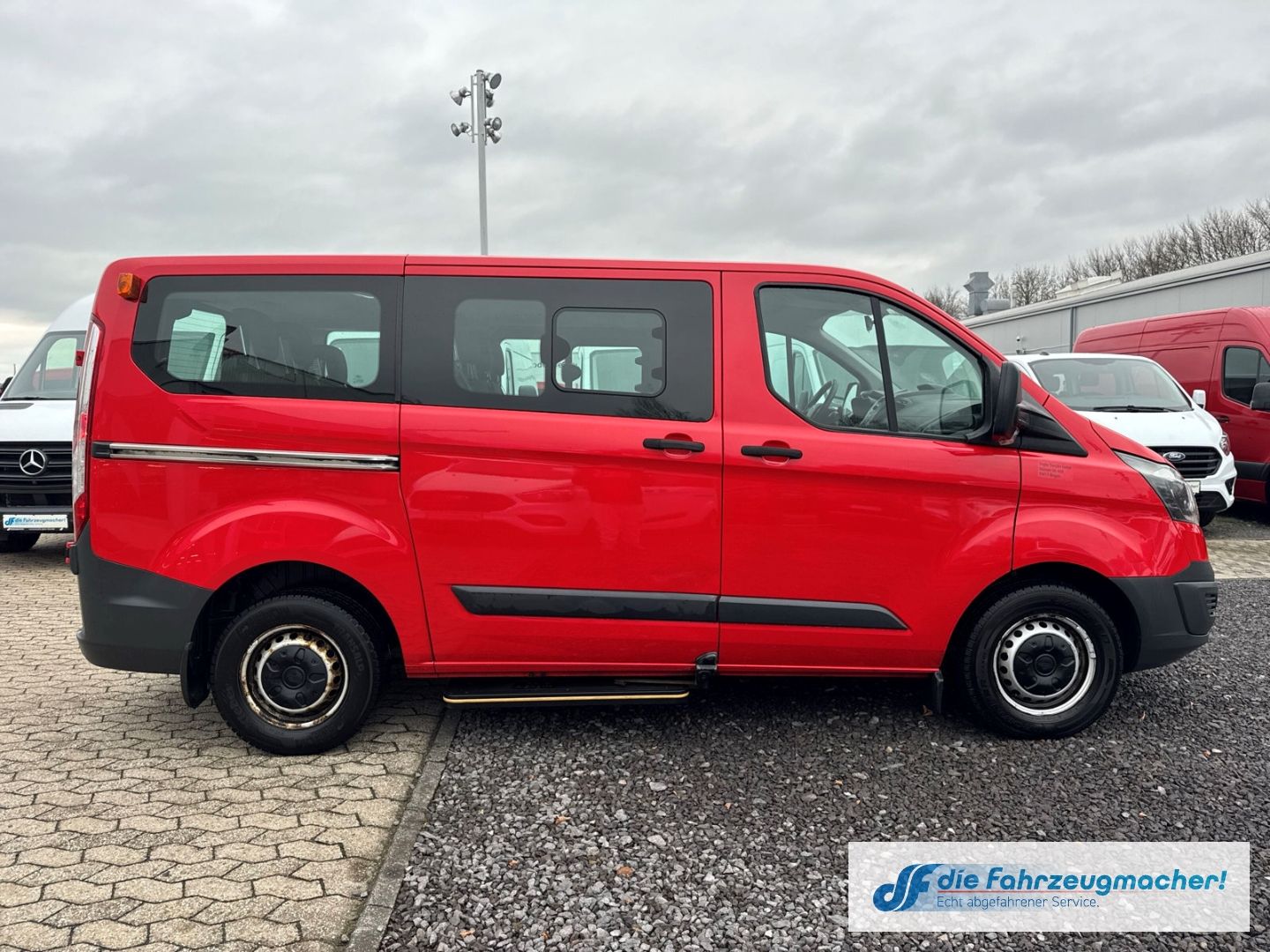Fahrzeugabbildung Ford Transit Custom Tourneo 300 L1 *4044 *EXPORT
