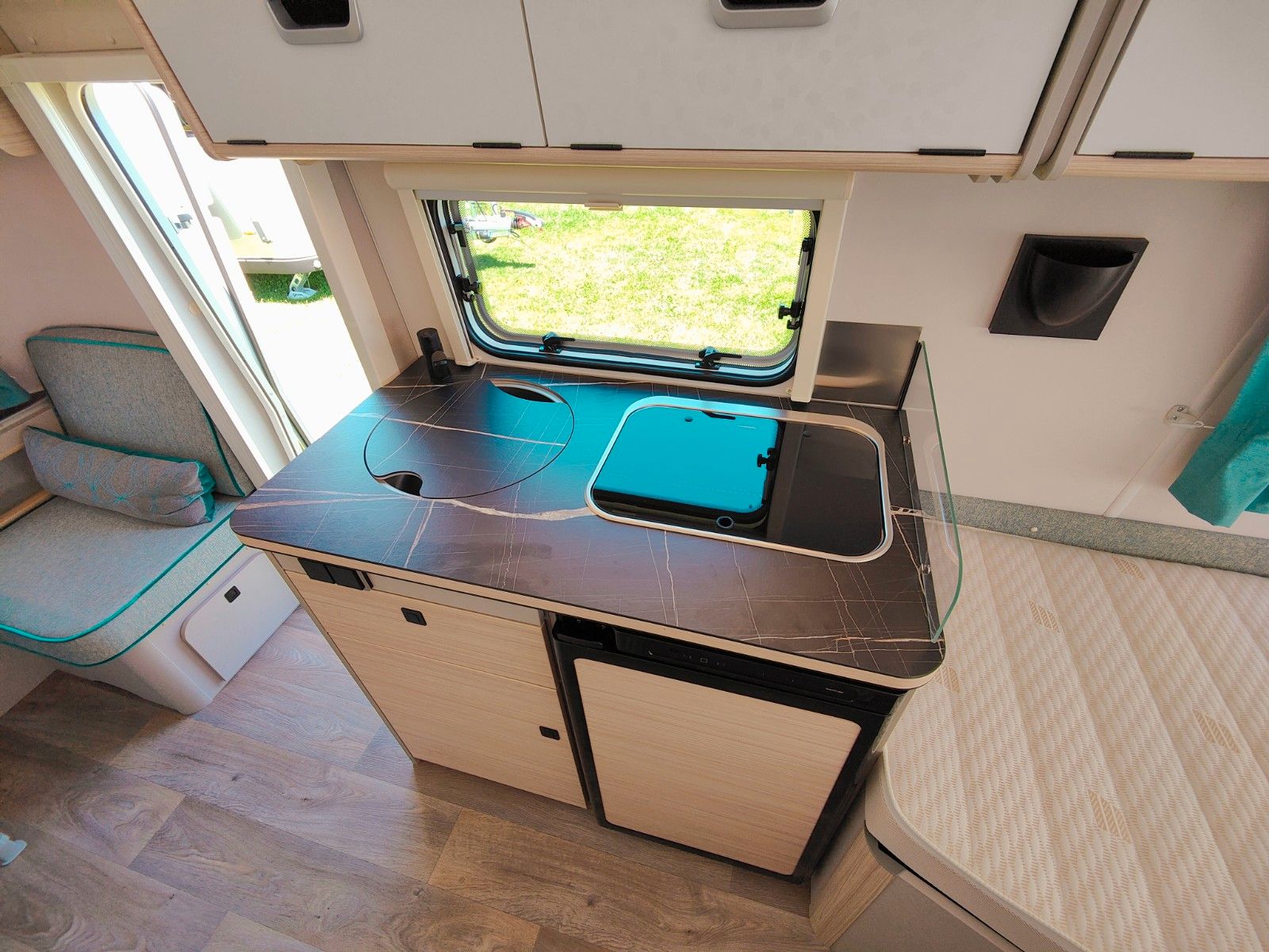 Fahrzeugabbildung HYMER / ERIBA / HYMERCAR Touring 542 Legend Urban 2026