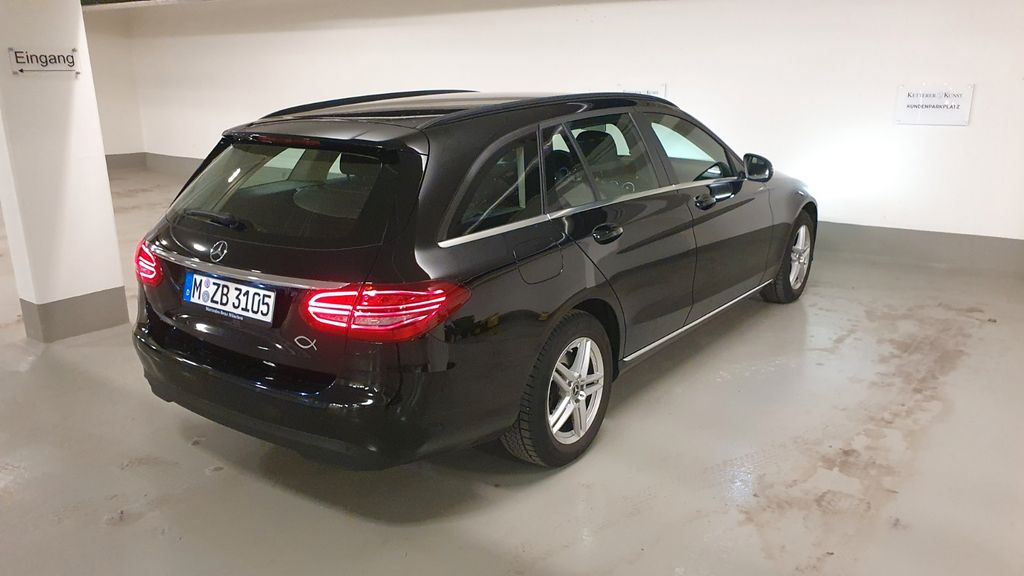 Image of Mercedes-Benz C 200