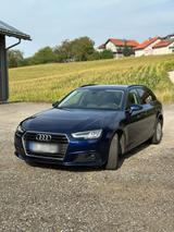 Audi A4 mit Anhängerkupplung TÜV neu - Audi A4: Anhängerkupplung
