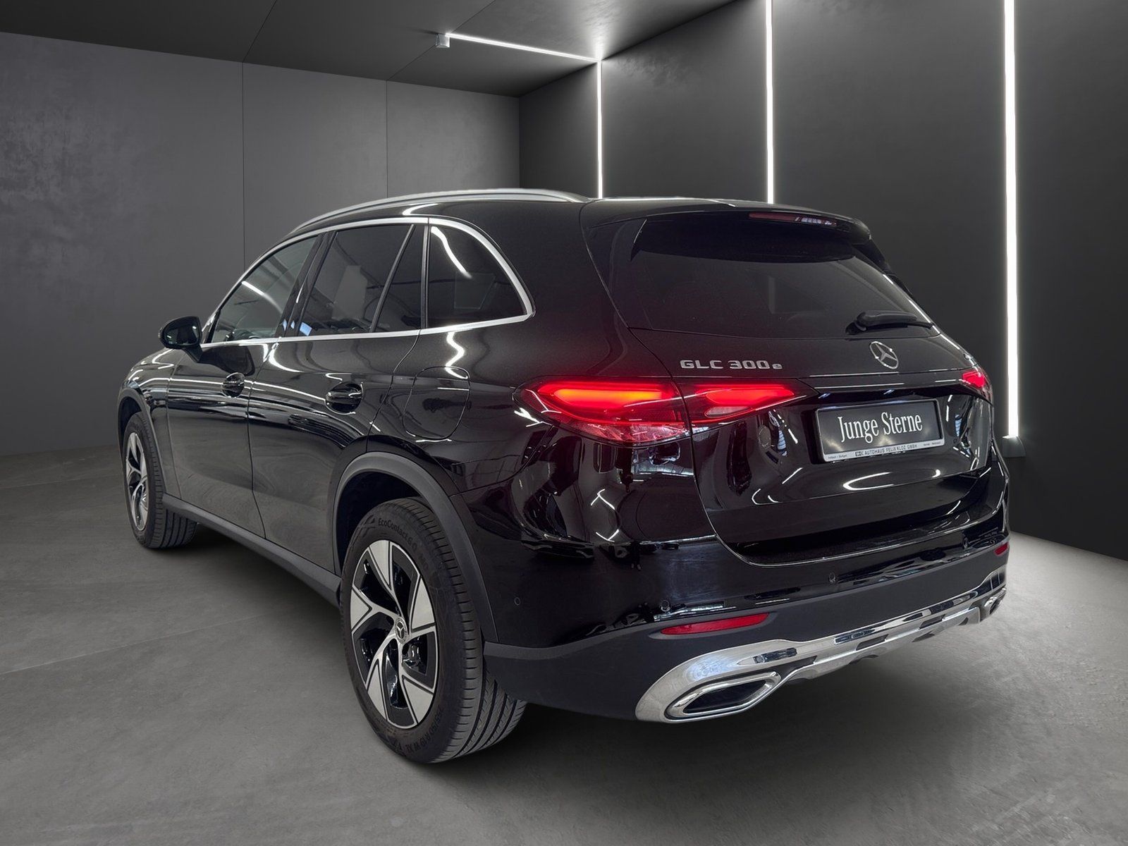 Fahrzeugabbildung Mercedes-Benz GLC 300 e 4M Avantg*360*AHK*Distronic*Memory*LED