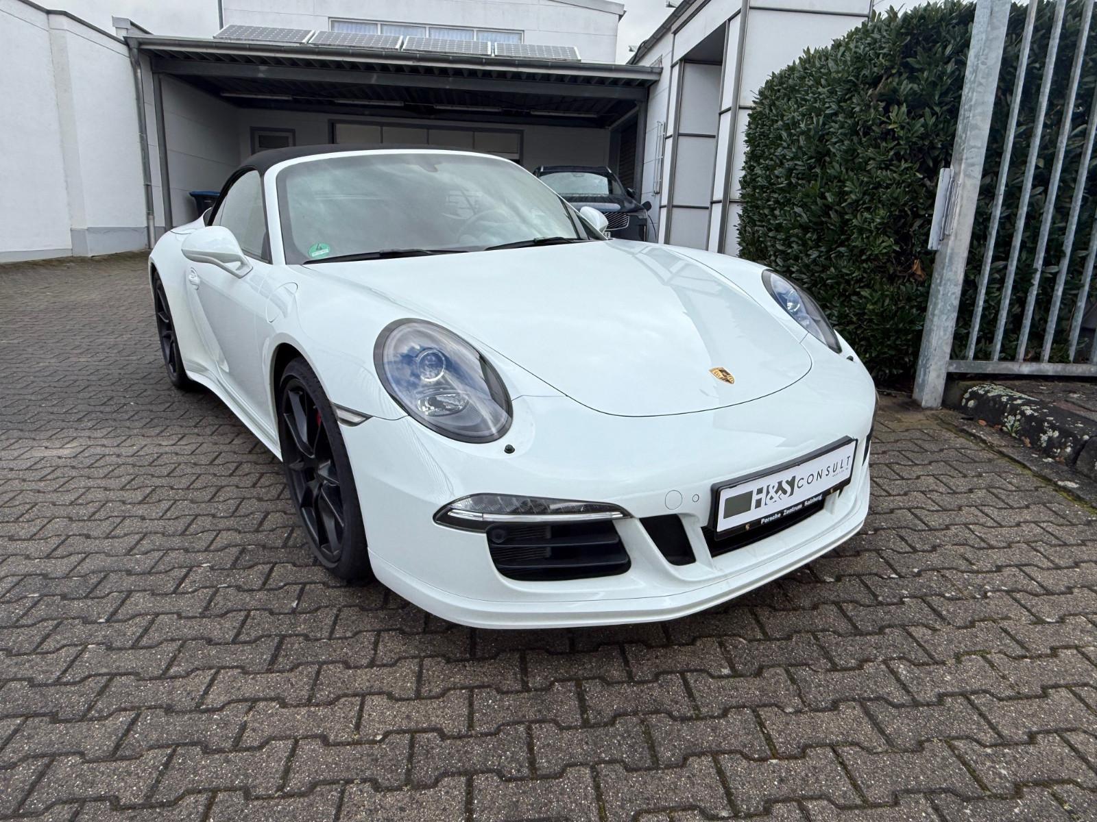 Porsche 911 / 991 Carrera GTS Cabrio PDK / ERST 13840 KM