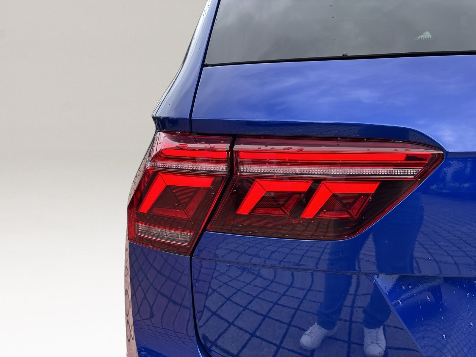 Tiguan 2.0 TSI R 4Motion, PANO, Design Paket, Re