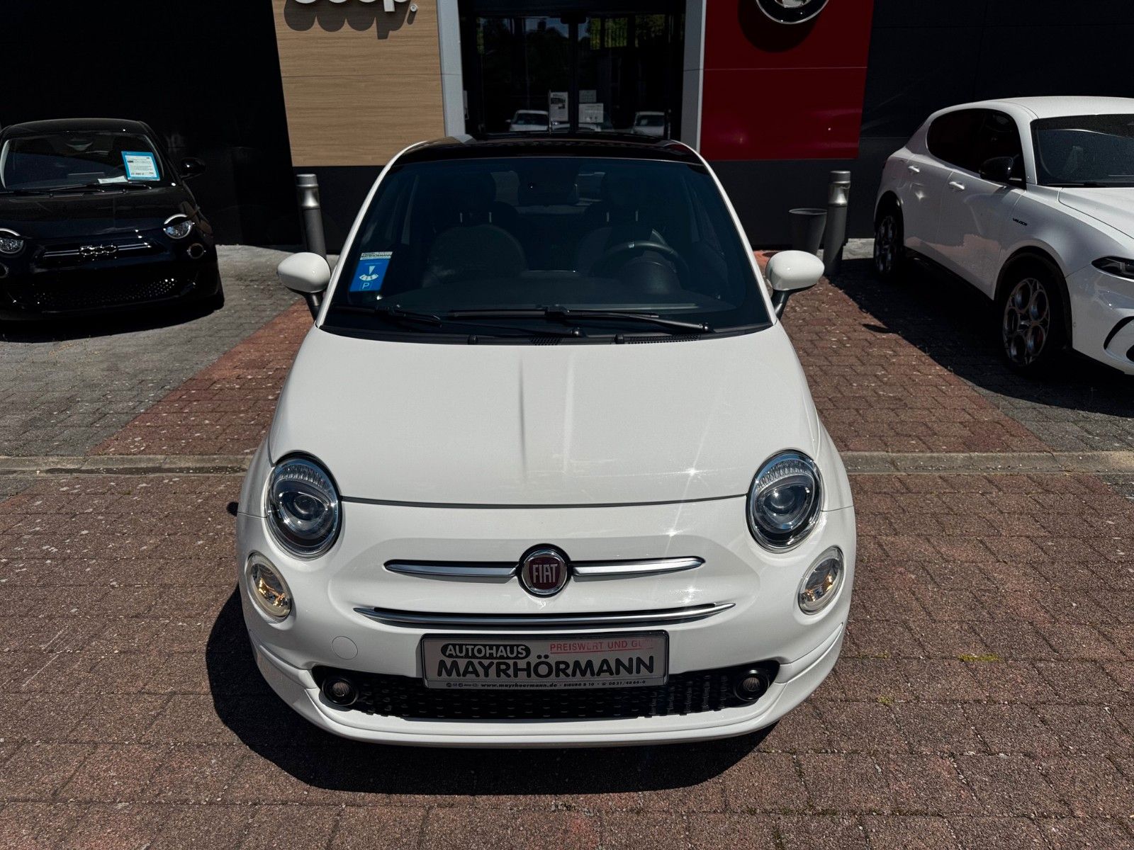Fahrzeugabbildung Fiat 500 1.0 Launch Edition Glasdach Carplay Klima