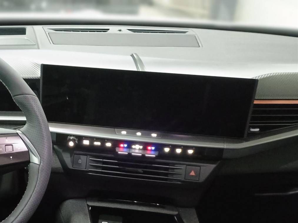 Fahrzeugabbildung Opel Grandland GS MildHybrid 107KW