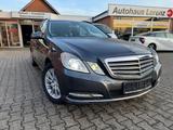 Mercedes-Benz E -Klasse T-Modell E 250 CDI/NAVI/XENON/EINPARKH - Mercedes-Benz E 250 in Düsseldorf