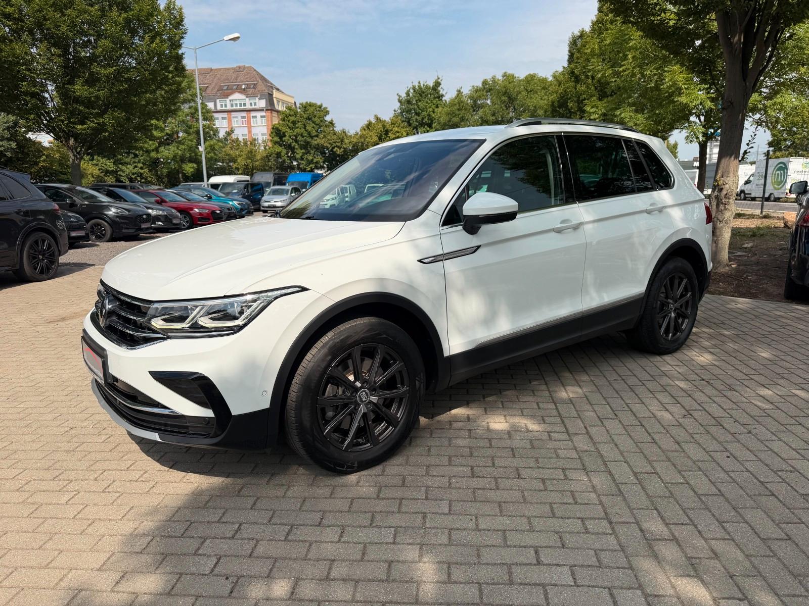 Volkswagen Tiguan Elegance 4Motion Navi AHZV LED Klima SHZ