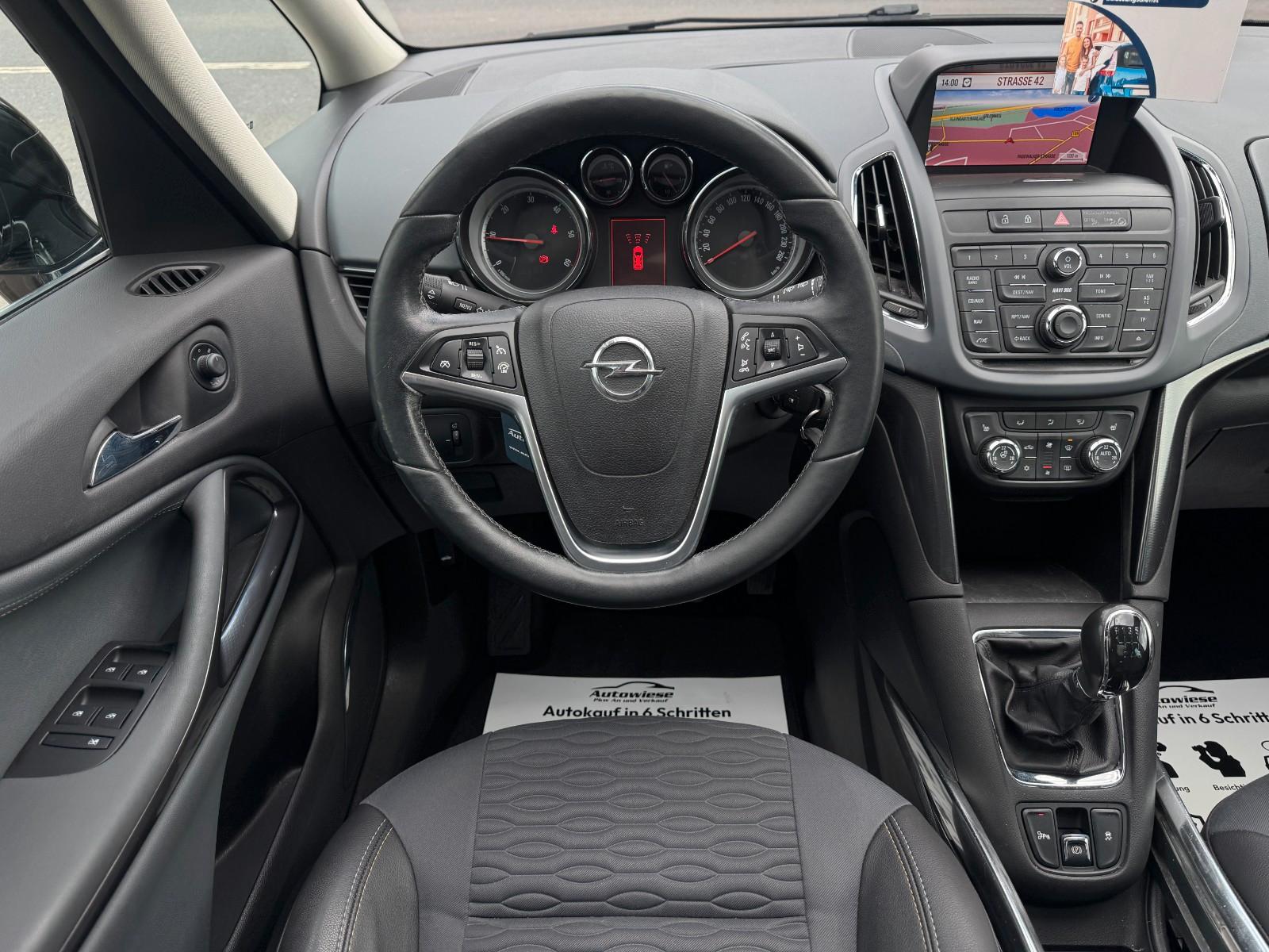 Opel Zafira C 2.0D*Leder*7Sitze*Xenon*Pano*Navi*VOLL!