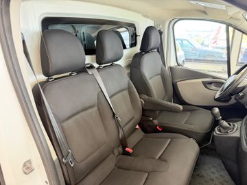 Renault Trafic - 12