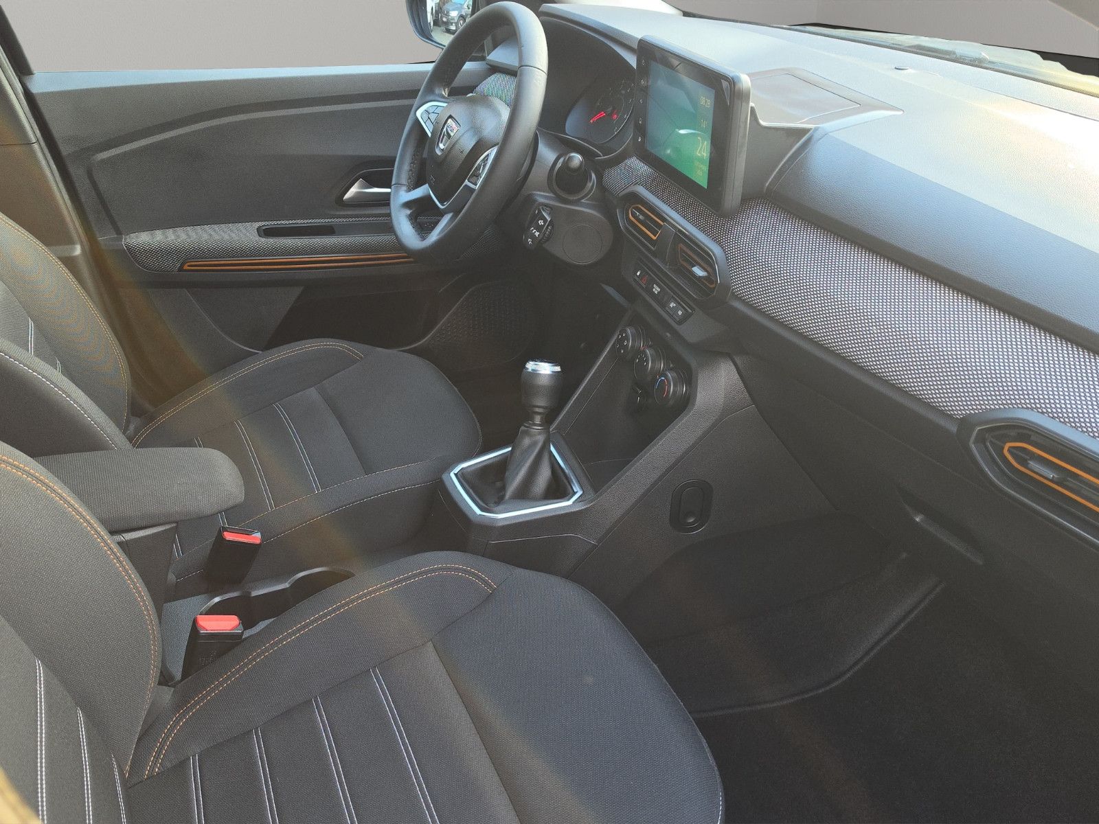 Fahrzeugabbildung Dacia Sandero III Stepway Comfort AUS 1.HAND