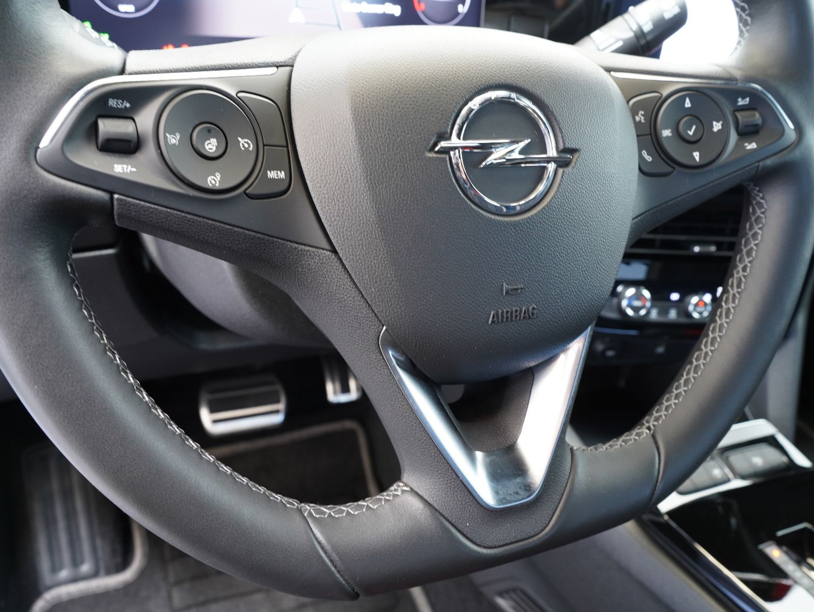 Fahrzeugabbildung Opel Mokka-e