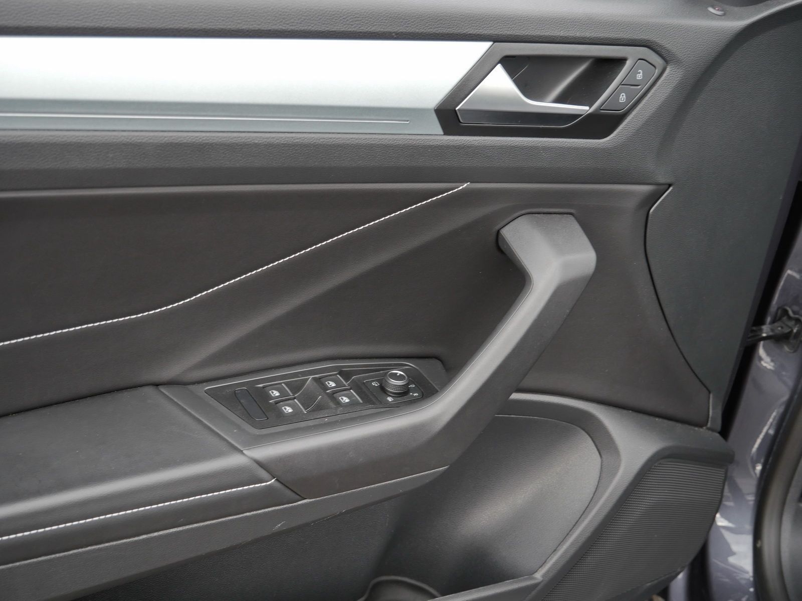 Volkswagen T-Roc - Bild 21