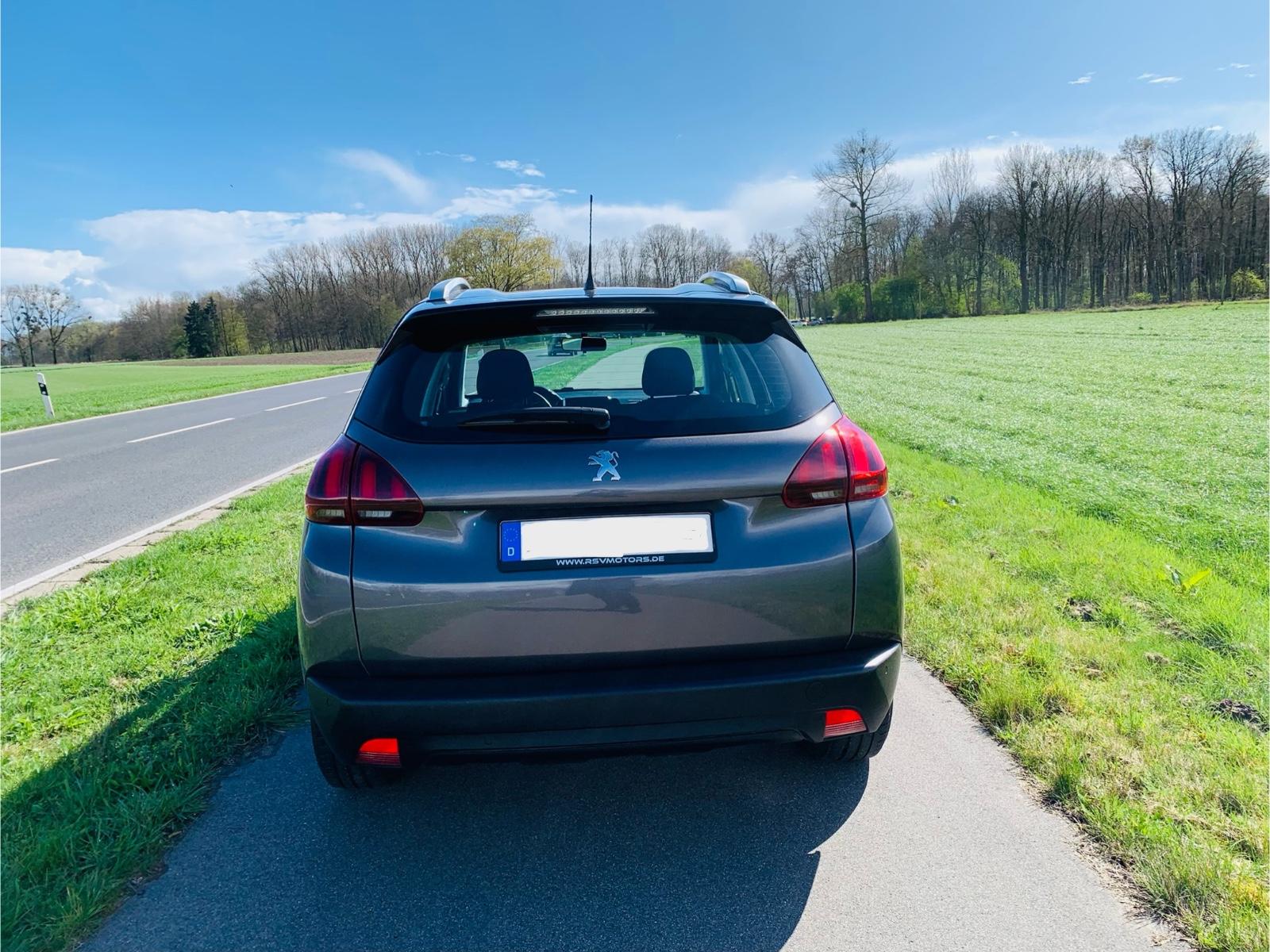 Peugeot 2008 PureTech 110 Nur 66Tkm TÜV + Allwetter Neu 