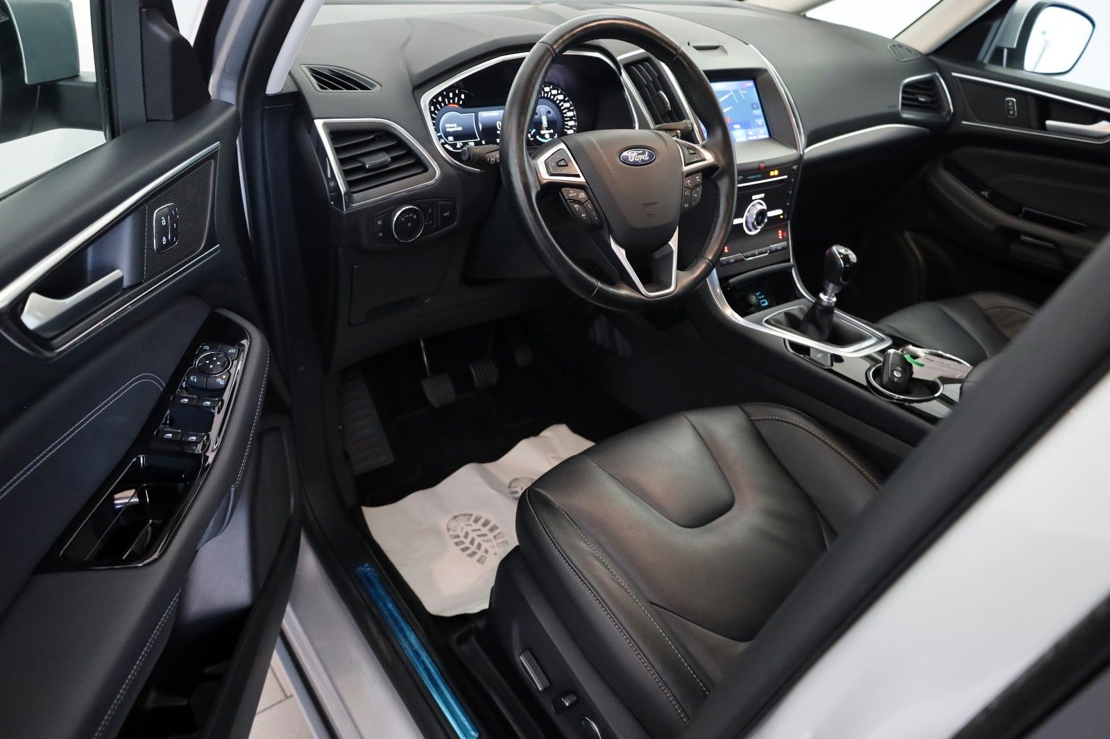 Fahrzeugabbildung Ford S-Max Titanium,Leder,Navi,LED,SH,PDC,Kamera