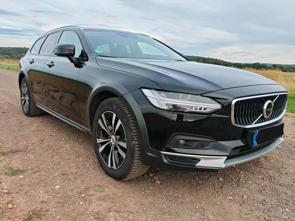Image of Volvo V90 Cross Country
