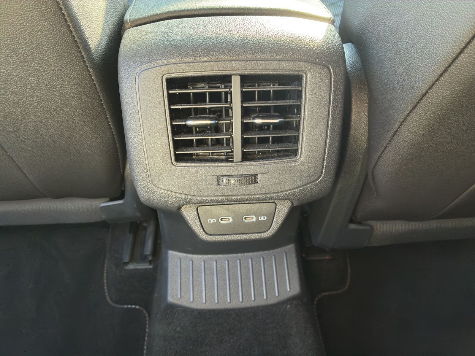 Volkswagen T-Roc - Bild 17