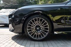 BMW 740 – 28 / 30