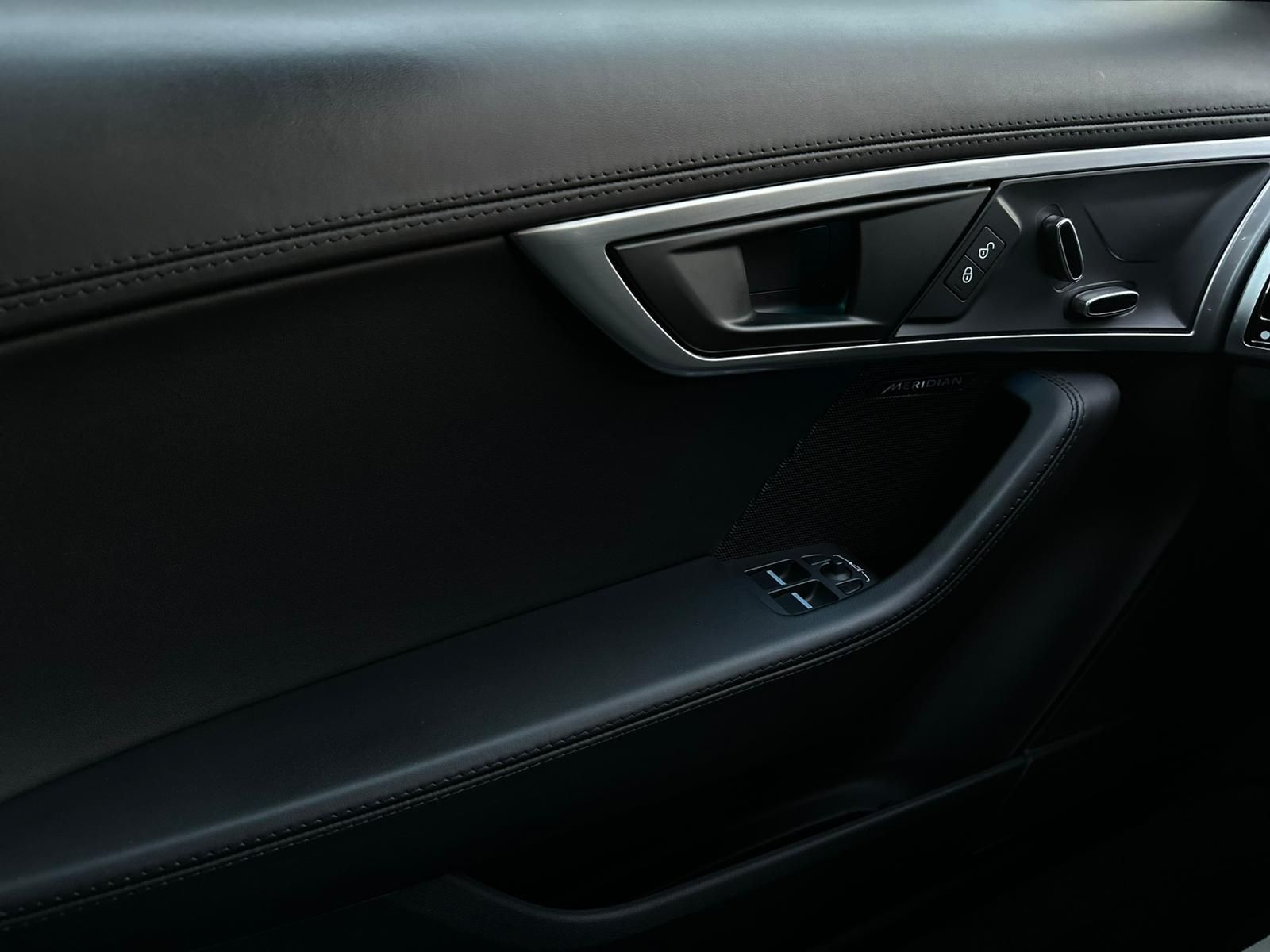 JAGUAR F-Type 3.0 P380 AWD R DYNAMIC* LED#SHZ#FH#KEYLES - Image 17