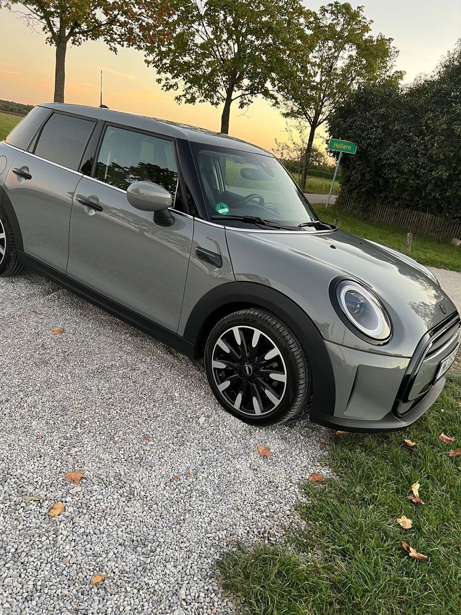 MINI Mini Cooper 5-Türer  Autom Navi SHZ LED PD...