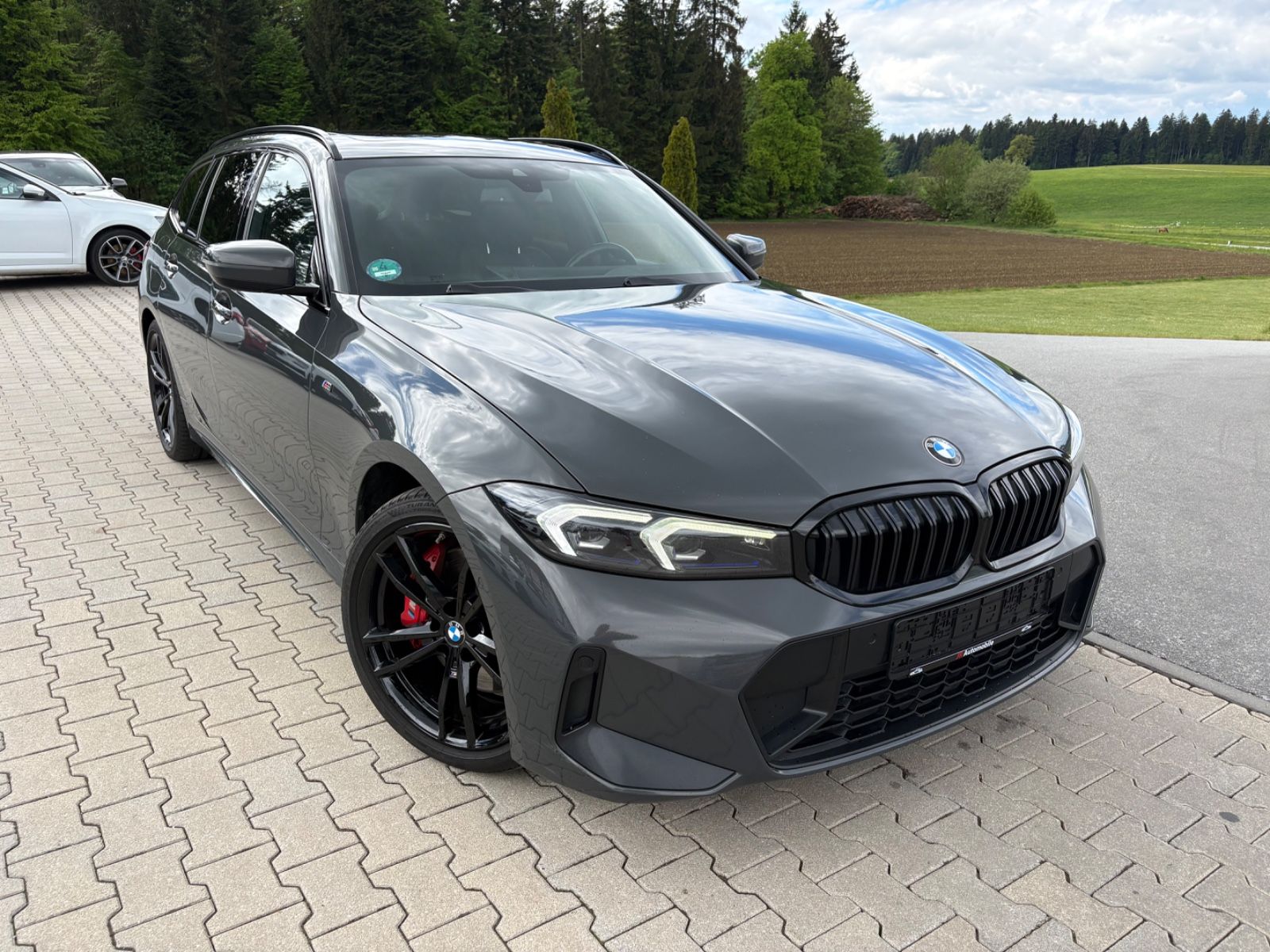 BMW 330d xDrive Touring M Sport Pro PANO HUD H&amp;K