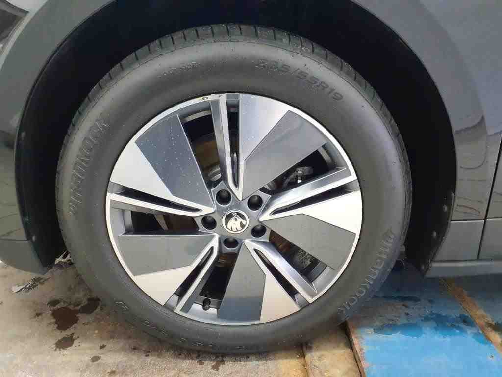 Skoda Enyaq - Bild 5