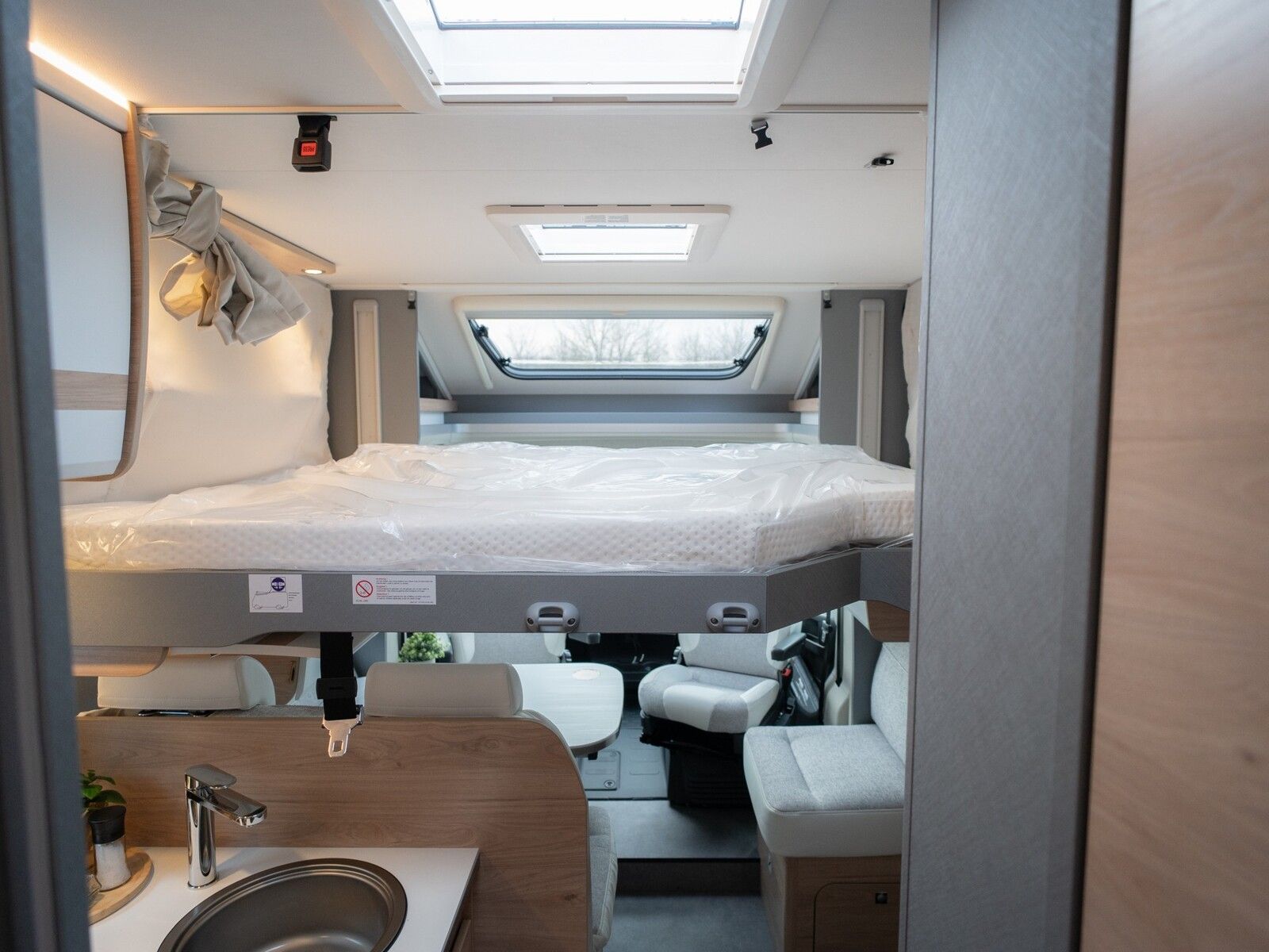 Fahrzeugabbildung Dethleffs Just Camp Active T 7052 EB Automatik*Hubbett